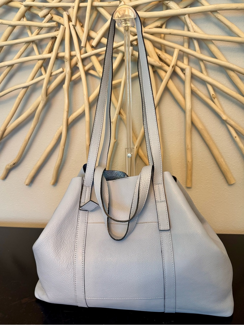 Women’s beautiful genuine leather tote in a soft light blue tone 💙 - Picture 2 of 5